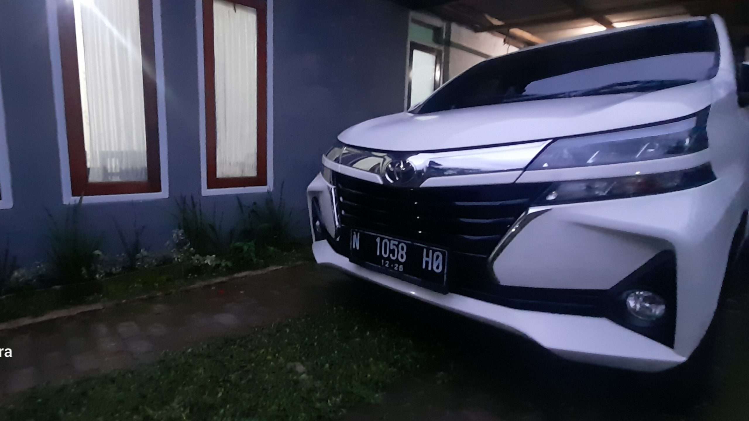 dapatkan kenyamanan dengan menggunakan armada yang bersih seperti avanza, untuk layanan Travel malang Nganjuk dari Karzana Trans
