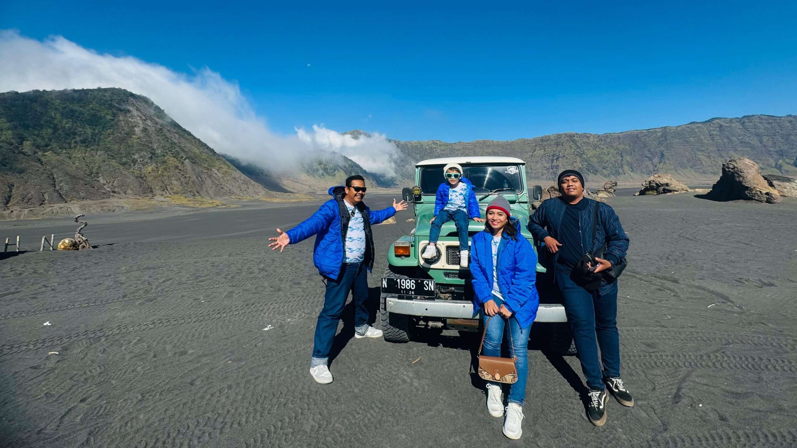 Dapatkan penwaran terbaik untuk pemesanan paket wisata bromo dari Karzana Trans