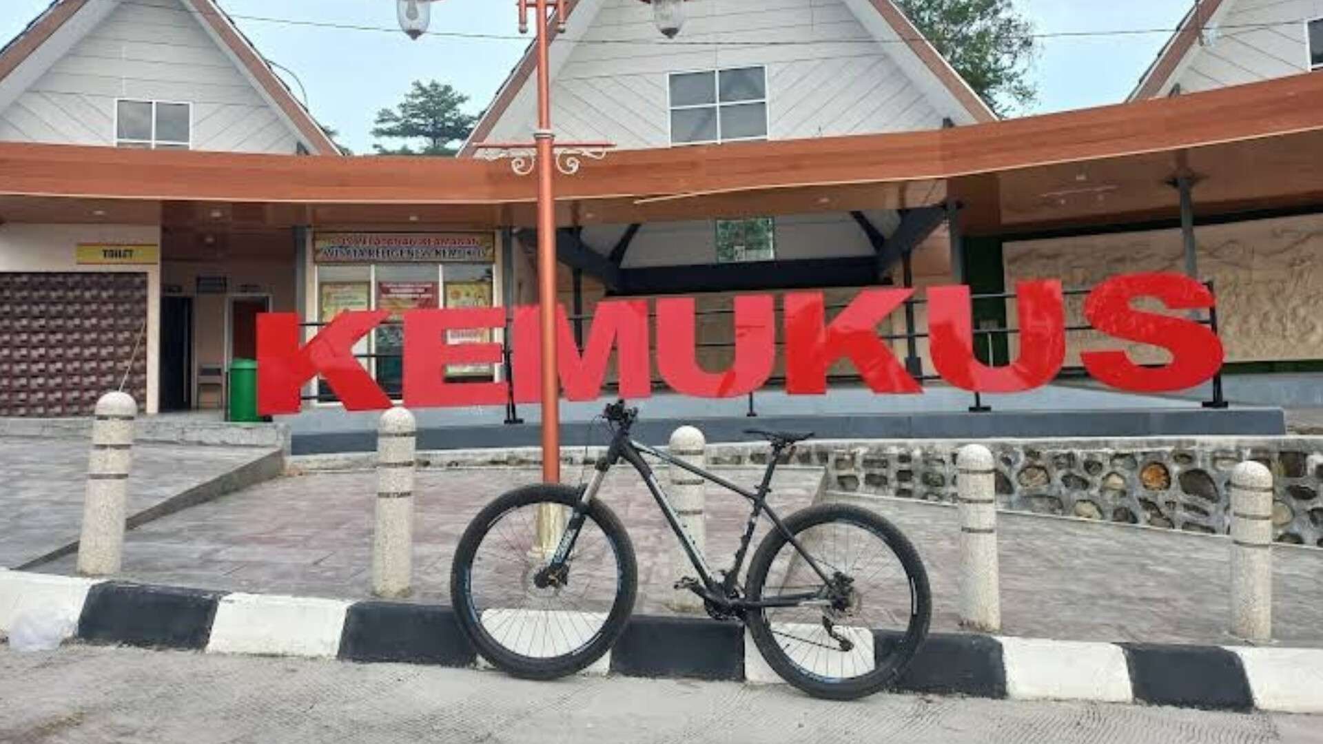 TRAVEL MALANG SRAGEN