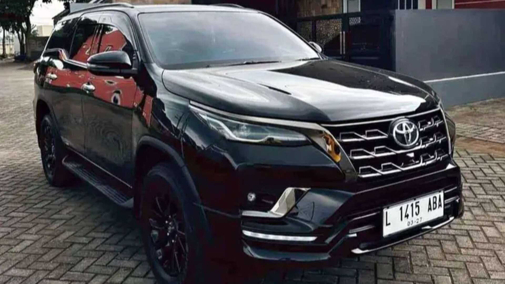 Sewa Fortuner Malang Murah